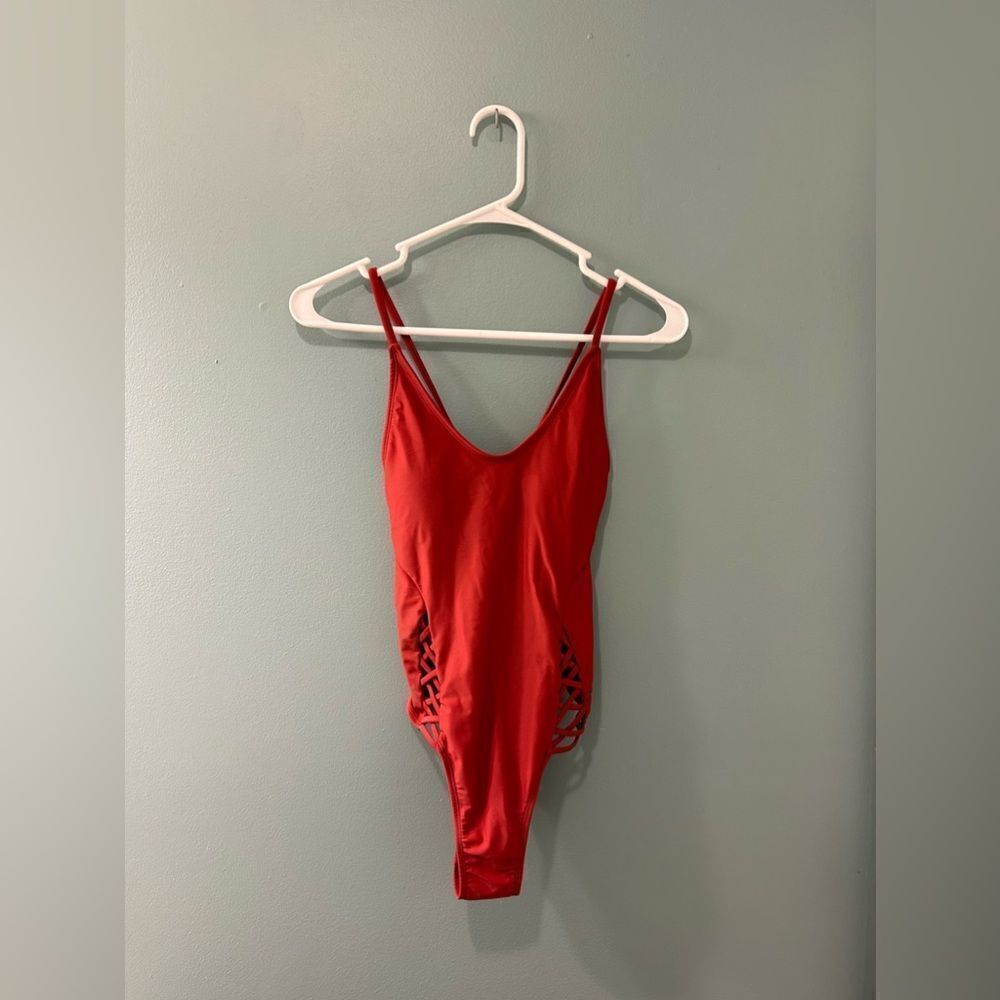 NWOT … XHILARATION “Size: S” Swimsuit